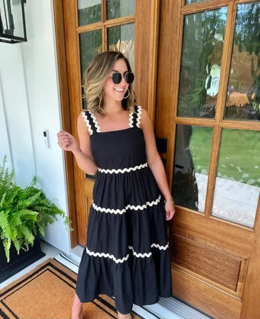 Trendy Sleeveless White Border Black Dress